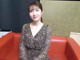 妇科男医生小说果然还是少妇最骚，有喜欢揪着头发干的吗