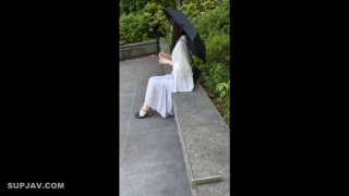 老公加班久未归 一回来娇妻饥渴扑倒骑坐鸡巴上扭动起来